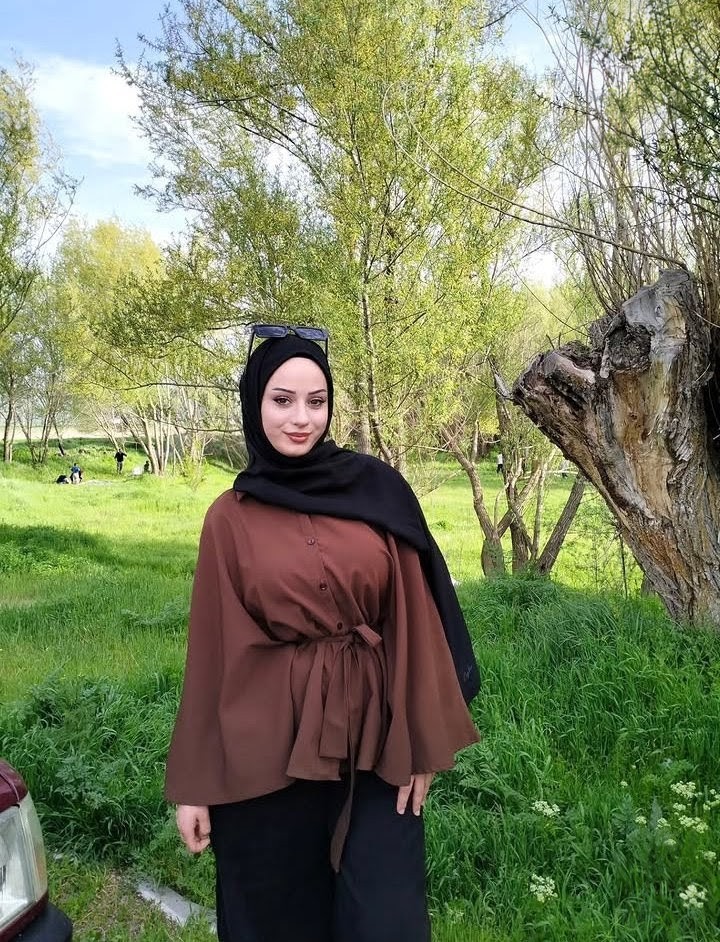 Genç Mükemmel İlişki Bayan Escort Nurgül